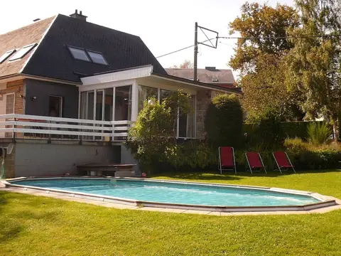 Spacious Home With Garden
