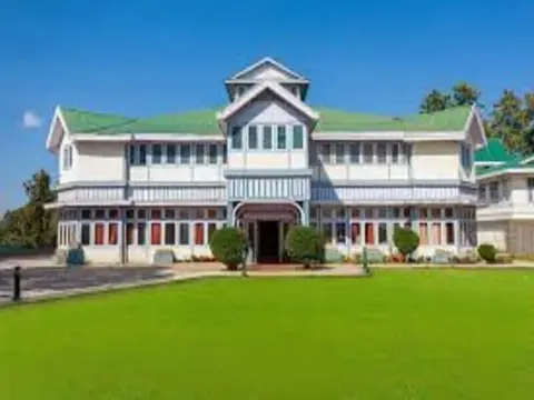 Adb Rooms The Oak Tree House