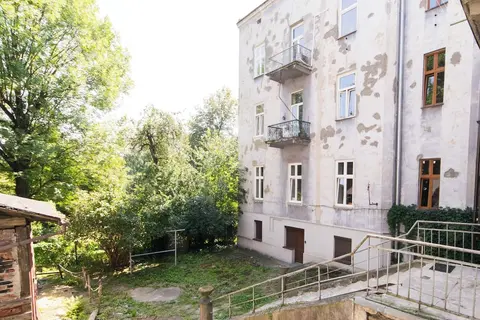Huge Apartment at Castle