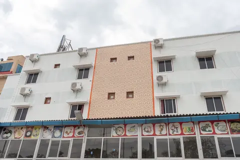 OYO Flagship 16344 Sriperumbudur