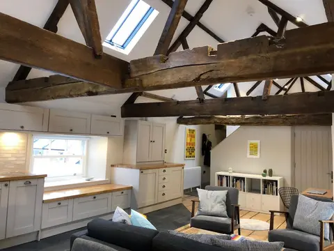 Stylish Wells Penthouse With Cathedral Views