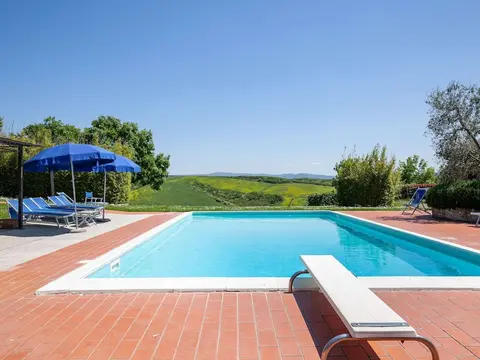 Apartment in Tuscany With Pool & BBQ