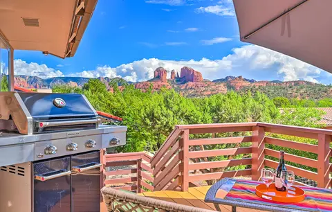 Scenic Sedona Duplex - Cathedral Rock Views!