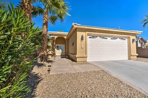 Fort Mohave Family Home w/ Golf Course Views!