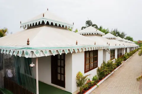 Wishotel Resort The Raj Vasa