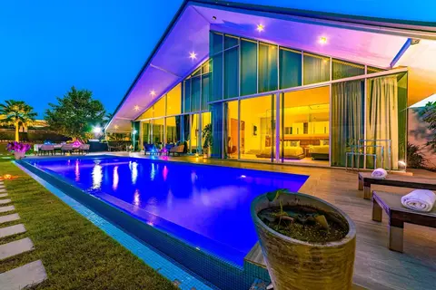 Large Private Pool Villa with 7 BR 7B