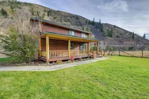 Pet-friendly Idaho Home on the Salmon River!