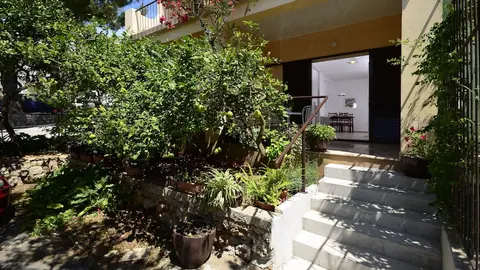 Apartments Denise Podgora