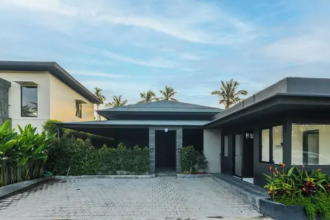 Himawari House