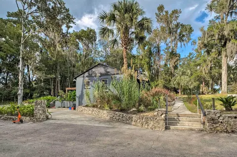 Cozy Gainesville Home ~ 1 Mi to University!