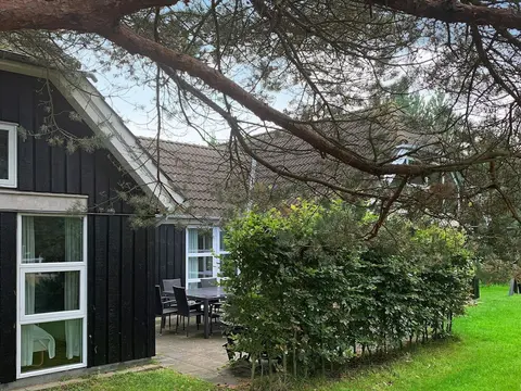 10 Person Holiday Home in Blavand