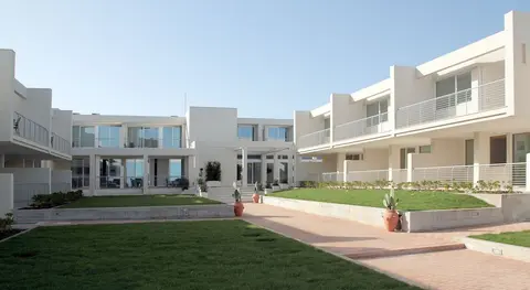 19 Summer Suites
