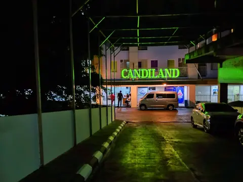 Candiland Apartment By Sinergi