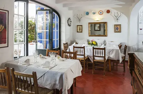 Hostal S'Engolidor