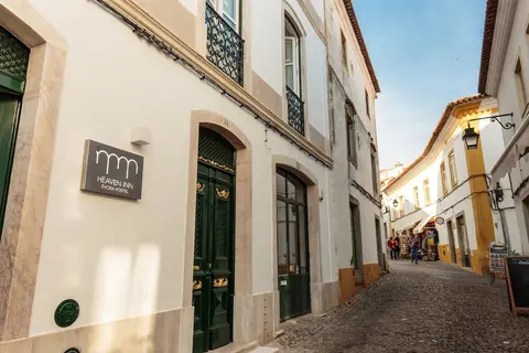 Heaven Inn Évora - Hostel