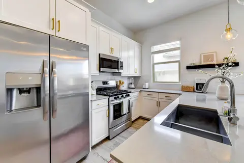 Queen Creek Casita w/ Patio < 5 Mi to Olive Mill!