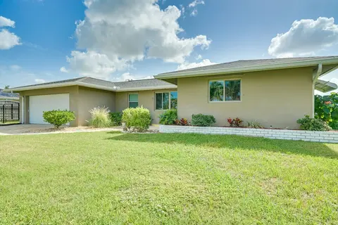 Private Dock & Lanai: Waterfront Cape Coral Home!