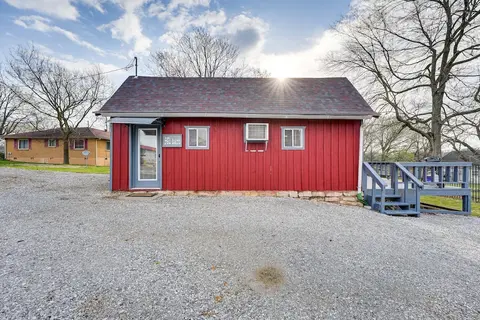 Charming Studio Home 12 Mi to Eureka Springs!