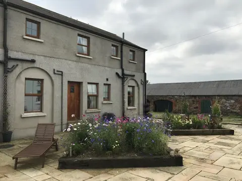 Charming 3-bed Cottage Moira - Hillsborough
