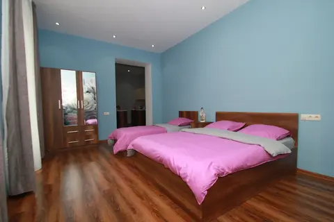 Rose Apartment in Tbilisi