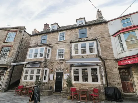Purbeck Hotel Apartments - Flat 6