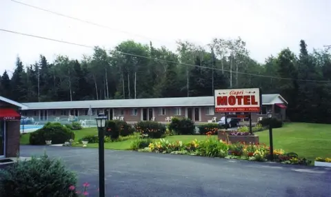 Capri Motel