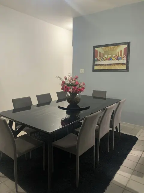 Quarto em casa compartilhada
