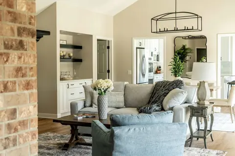 Tranquil Family Retreat - for 10!