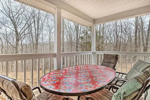 Serene Bloomington Home: Deck & Forest Views