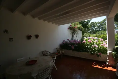 Villa Lola