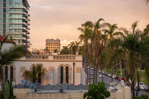 Balboa Buyout by Avantstay - Condo w/ Views in DT San Diego!
