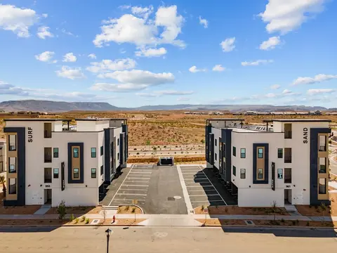 Desert Oasis 3 Bedroom Condo
