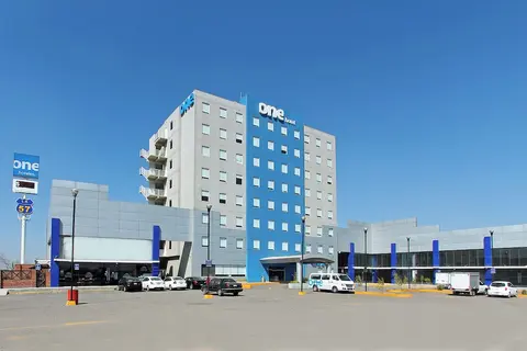 One Querétaro Aeropuerto Hotel