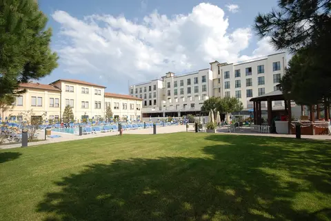 Dante Family Beach Resort