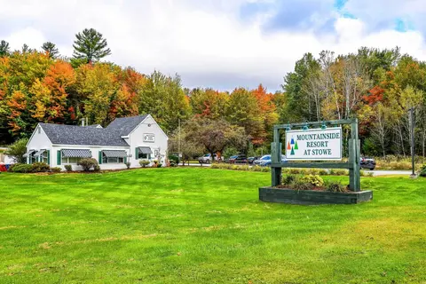 Stowe Condo With Deck and Mountain Views!