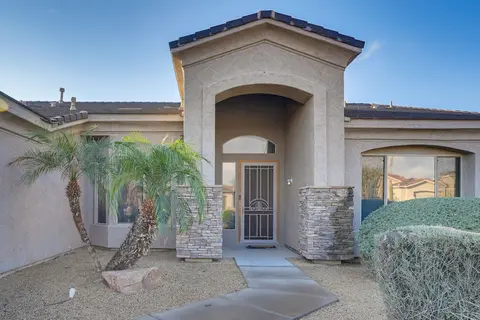 Group Getaway w/ Pool & Putting Green in Goodyear
