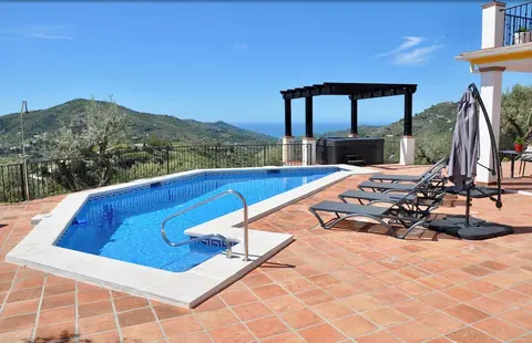 Villa El Dorado B&B and Wellness