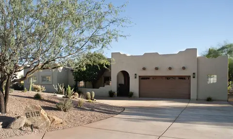 Casa Saguaro 4 Bedroom Home by RedAwning