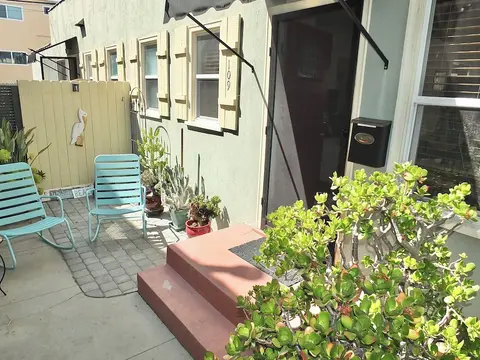 Beach Bungalow-lb