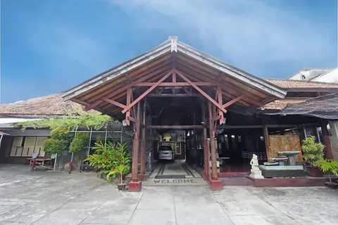OYO 91516 Wisata Hotel