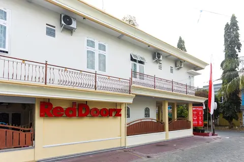 RedDoorz @ Danau Bratan