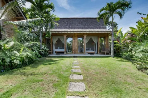 Luxury 4 Bedroom Villa With Private Pool, Bali Villa 2007