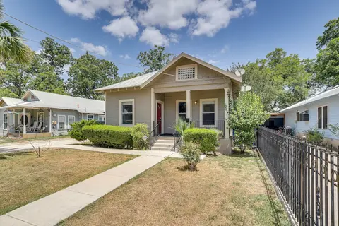 Charming San Antonio Home: 5 Mi to Downtown!