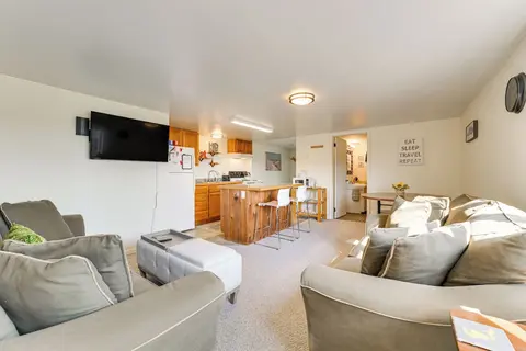 Cozy Apt < 1 Mi Near Lake Huron & Mackinac Island!