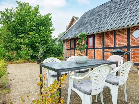 6 Person Holiday Home in Glesborg