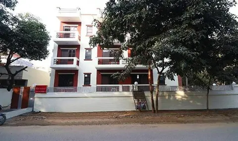 Fabhotel The Primero