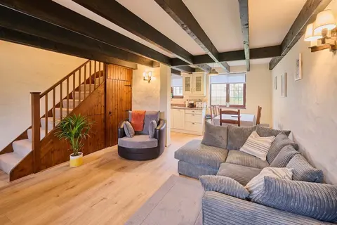 Host Stay Providence Cottage