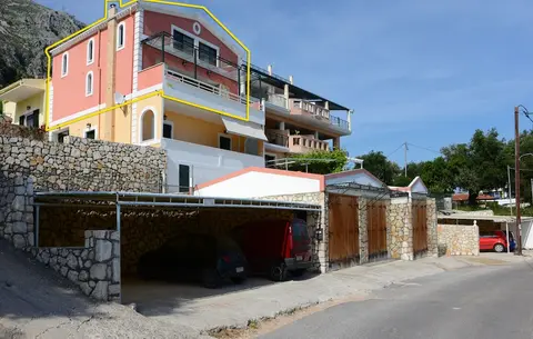 Sarakinos Apartments