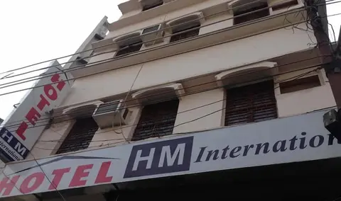 Hotel H M International