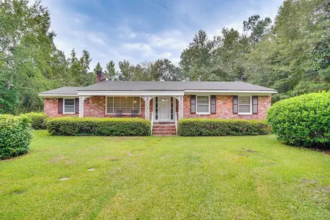 Peaceful Lumberton Home - 7 Mi to Dtwn Riverwalk!